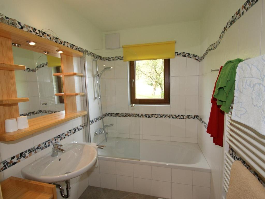 Biobauernhof Nussbaumer Nussdorf am Attersee Room photo